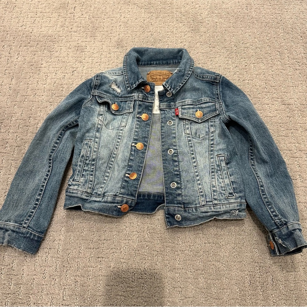 EUC vintage inspired Levi’s Kids Denim Jacket - size 4T